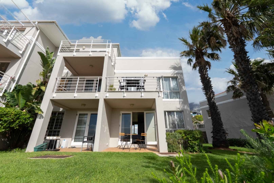 1 Bedroom Property for Sale in Vredehoek Western Cape